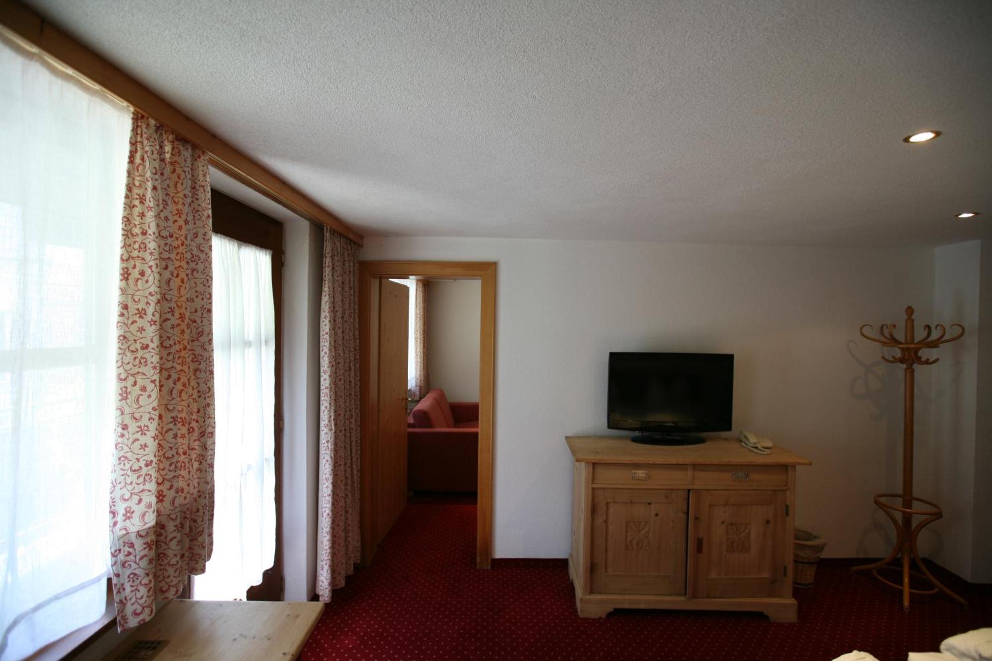 Bio-Hotel Saladina Gaschurn Szoba fotó